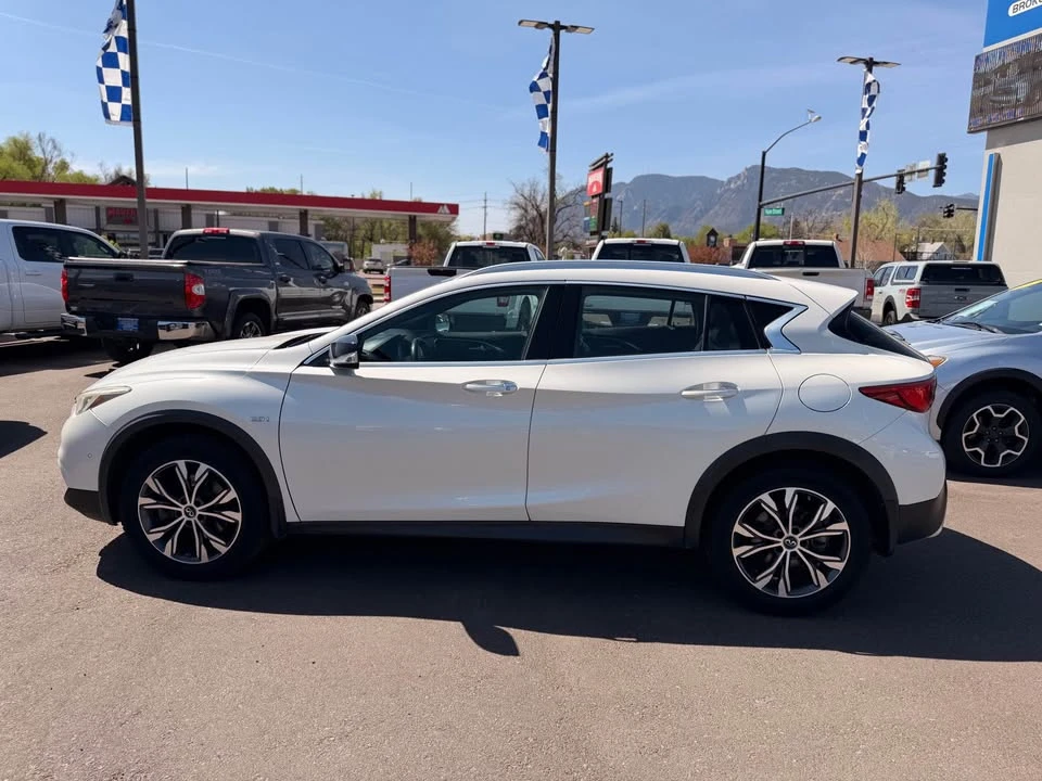 2017 Infiniti QX30 - Image 4 of 12