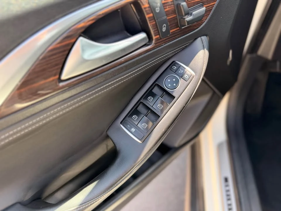 2017 Infiniti QX30 - Image 10 of 12