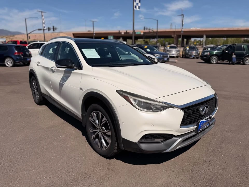 2017 Infiniti QX30 - Image 2 of 12