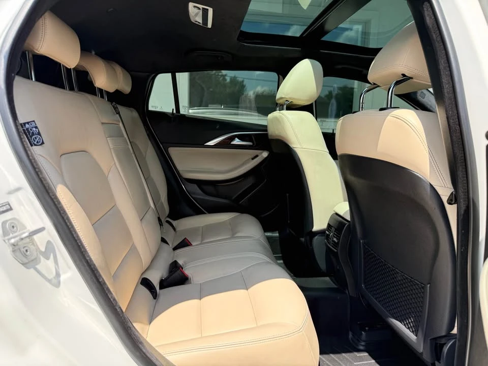 2017 Infiniti QX30 - Image 8 of 21