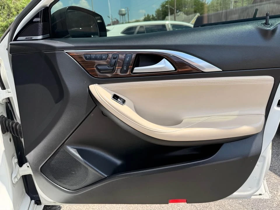 2017 Infiniti QX30 - Image 19 of 21