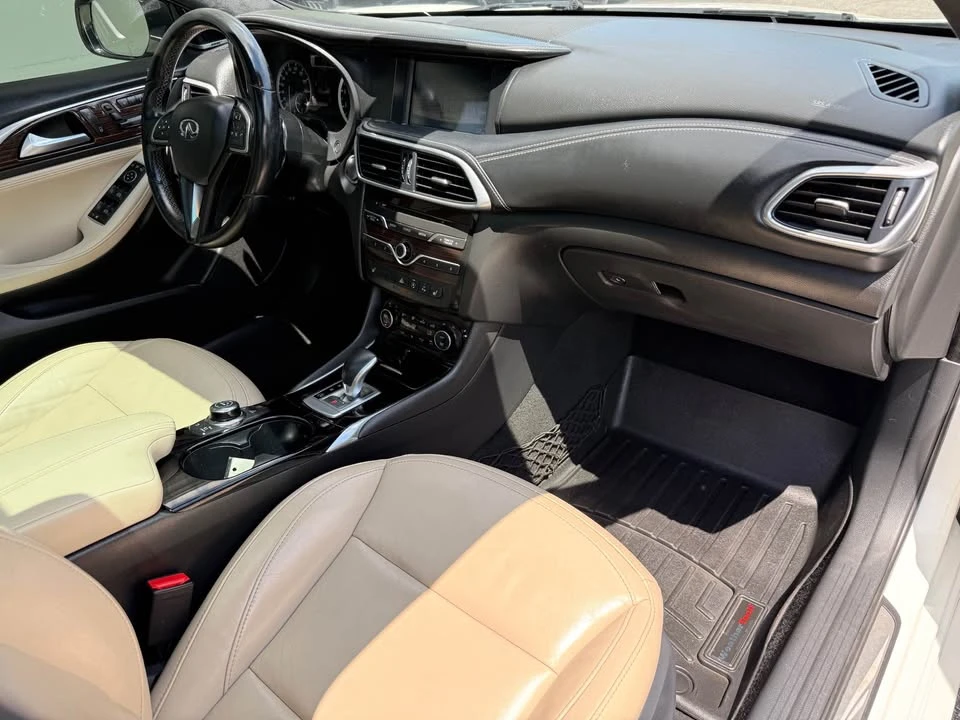 2017 Infiniti QX30 - Image 7 of 21
