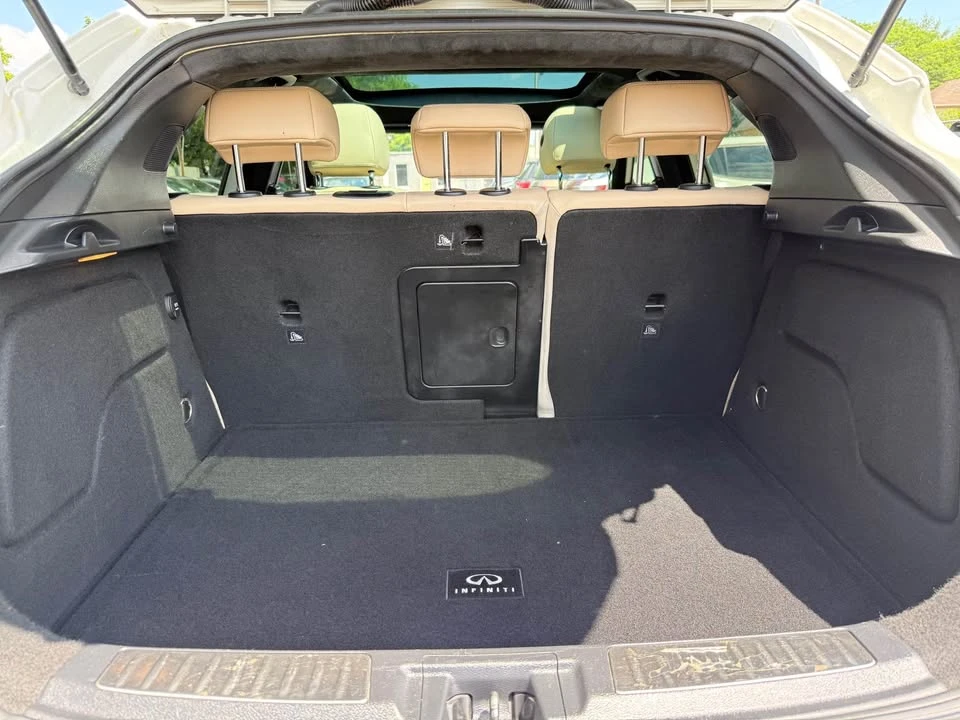 2017 Infiniti QX30 - Image 18 of 21