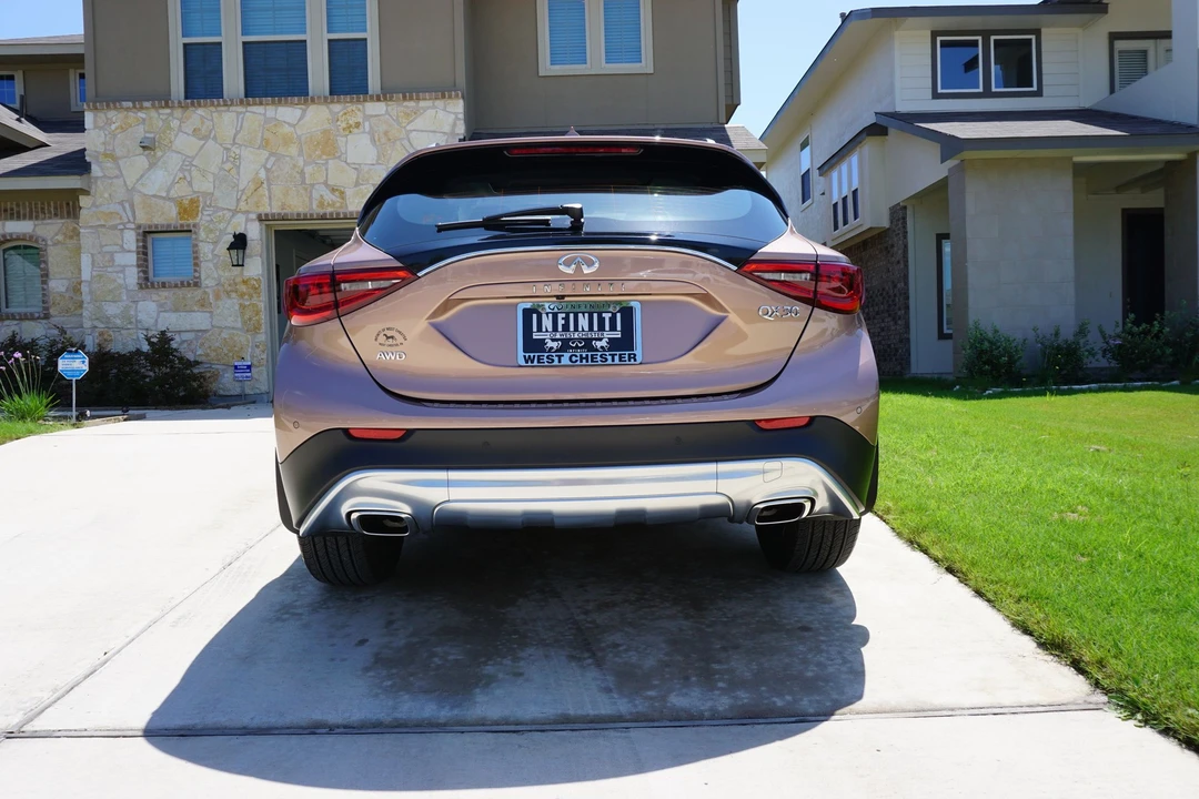 2017 Infiniti QX30 - Image 5 of 8