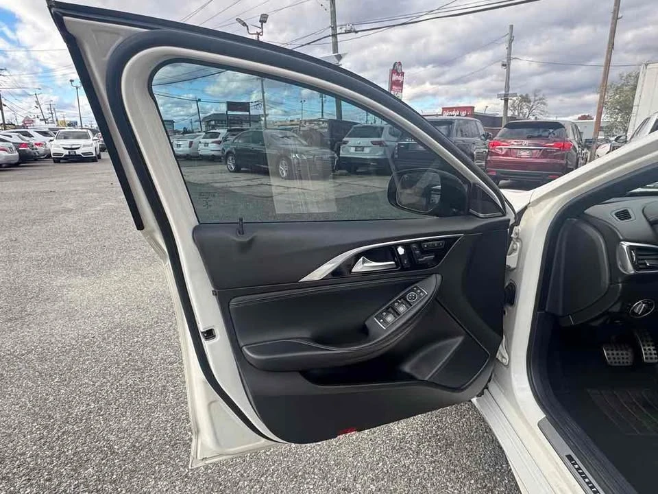2017 Infiniti QX30 - Image 9 of 20