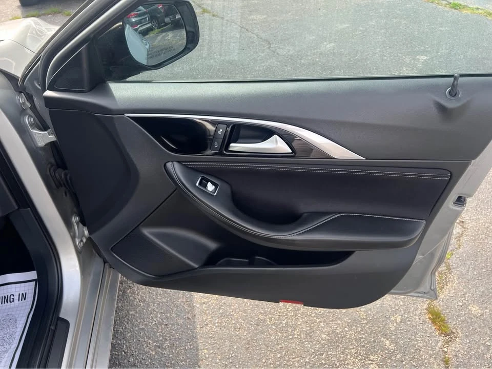 2017 Infiniti QX30 - Image 12 of 17