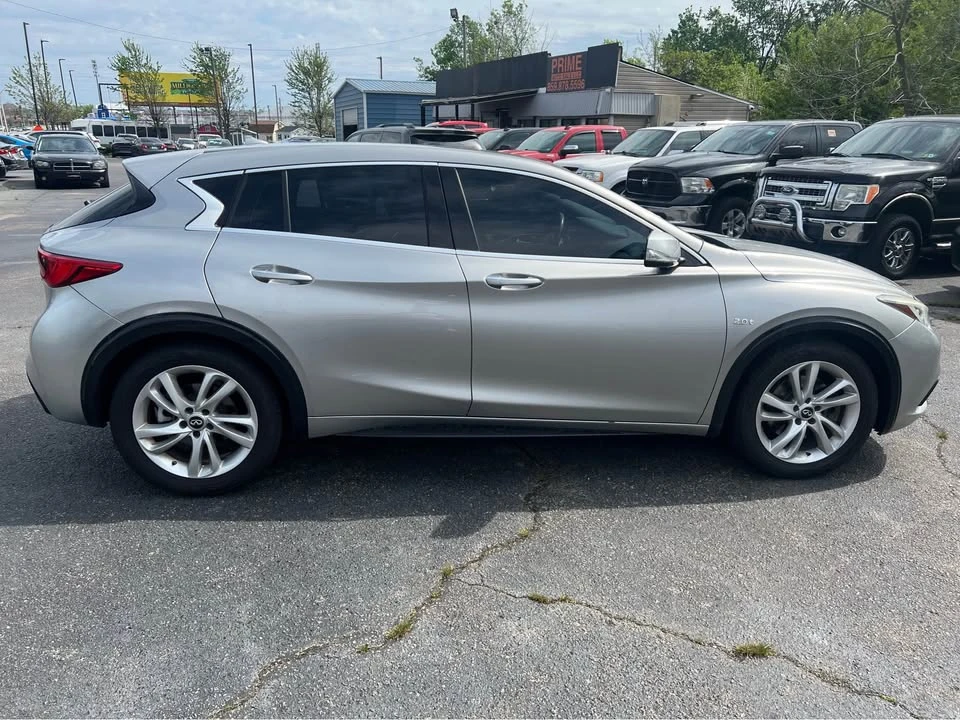 2017 Infiniti QX30 - Image 6 of 17