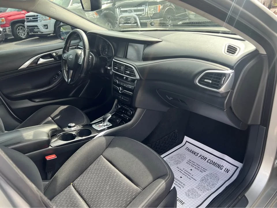 2017 Infiniti QX30 - Image 11 of 17