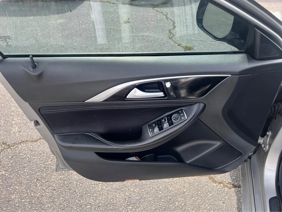 2017 Infiniti QX30 - Image 10 of 17