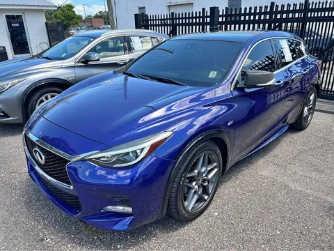 2017 Infiniti QX30 Sport SUV 4D