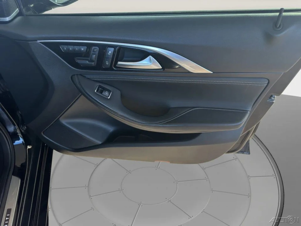 2017 Infiniti QX30 - Image 13 of 21
