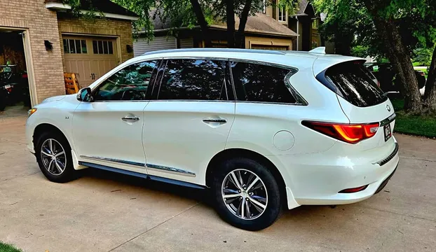 2017 Infiniti QX60 Sport