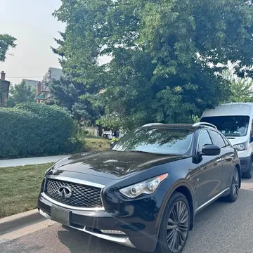 2017 Infiniti QX70