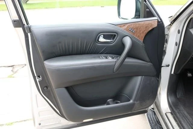 2017 Infiniti QX80 - Image 6 of 19