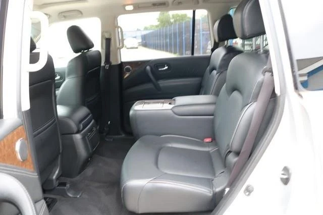 2017 Infiniti QX80 - Image 8 of 19
