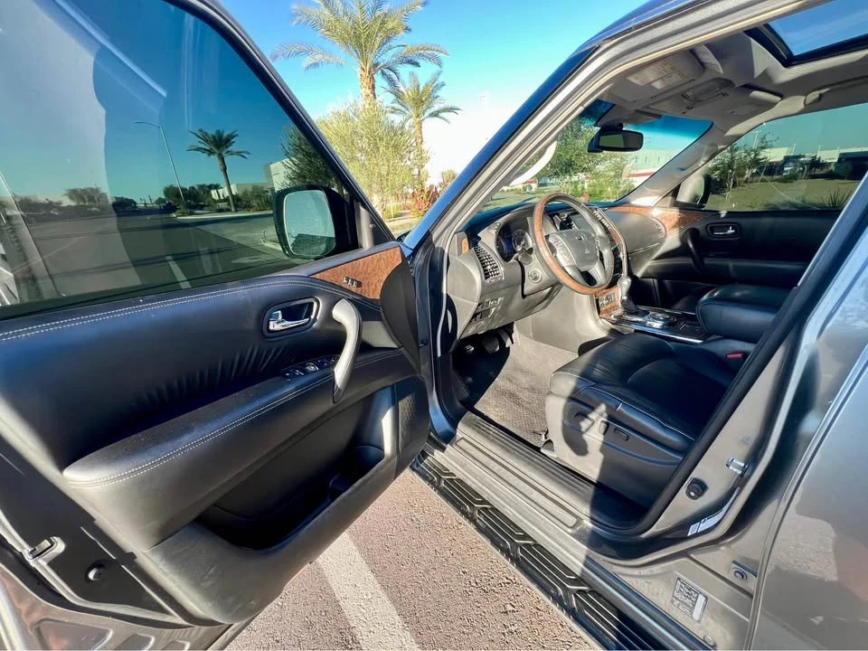 2017 Infiniti QX80 - Image 13 of 17
