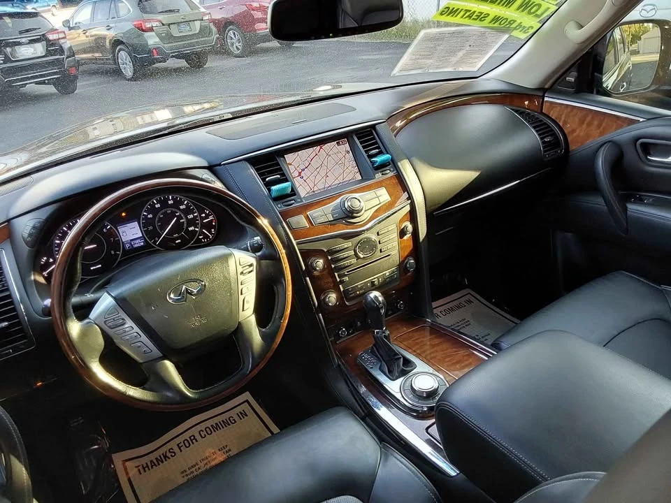 2017 Infiniti QX80 - Image 9 of 17
