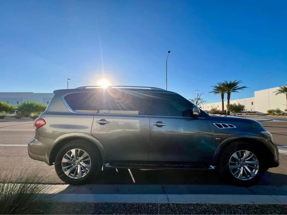 2017 Infiniti QX80 - Image 8 of 17