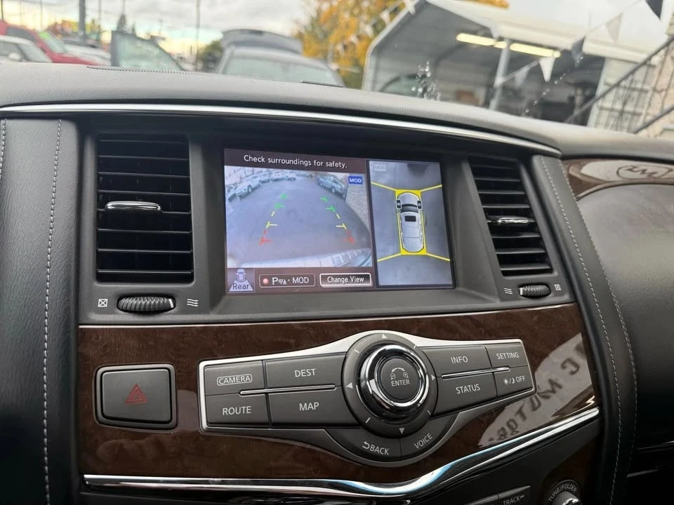 2017 Infiniti QX80 - Image 8 of 15