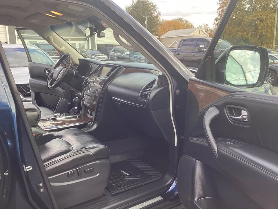 2017 Infiniti QX80 - Image 8 of 8