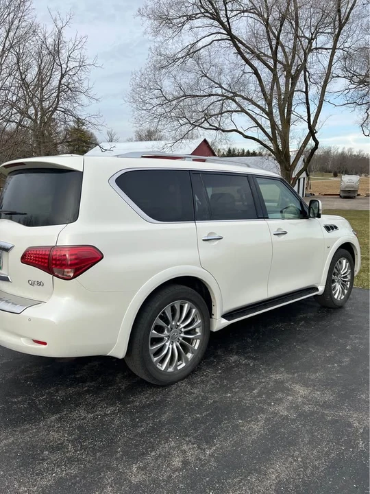 2017 Infiniti QX80 - Image 4 of 10