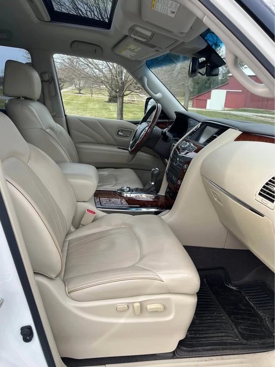 2017 Infiniti QX80 - Image 9 of 10