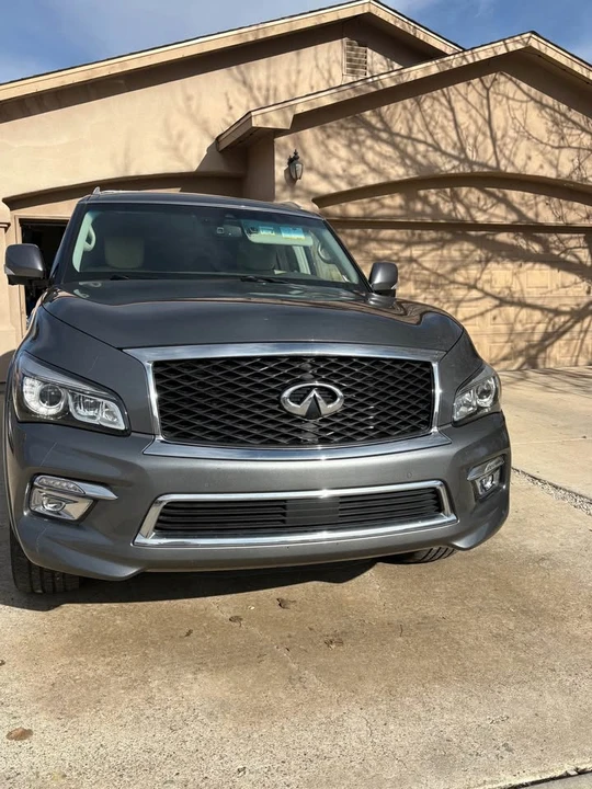 2017 Infiniti QX80 - Image 2 of 4