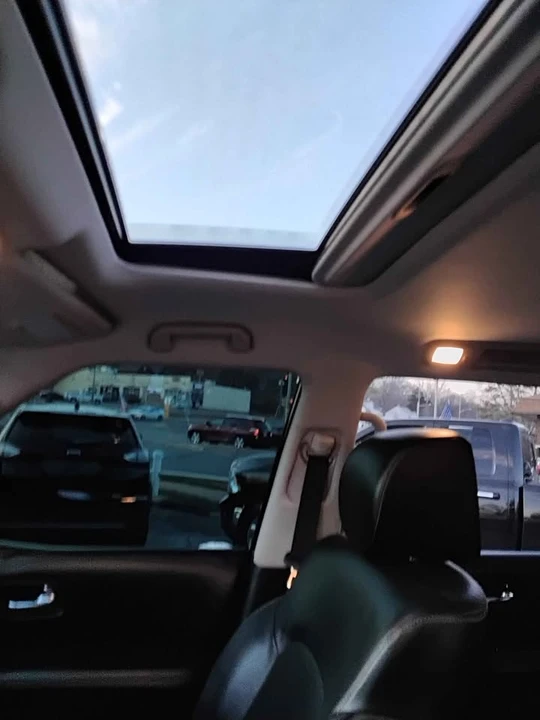 2017 Infiniti QX80 - Image 9 of 10