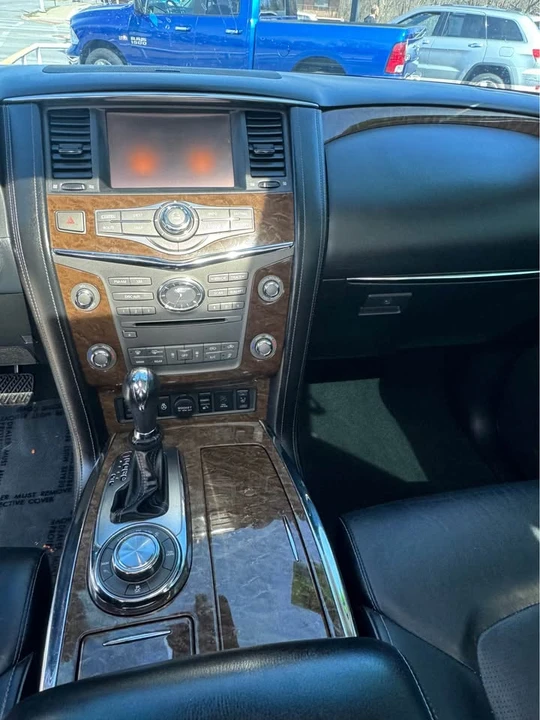 2017 Infiniti QX80 - Image 15 of 16