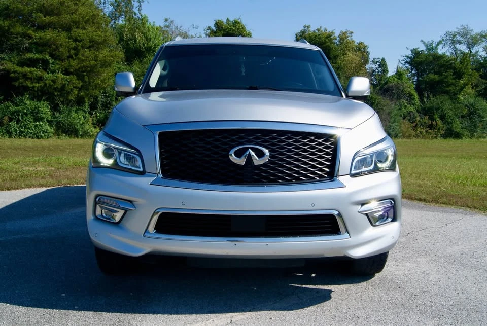 2017 Infiniti QX80 - Image 2 of 10