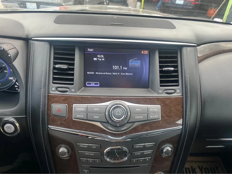 2017 Infiniti QX80 - Image 10 of 12