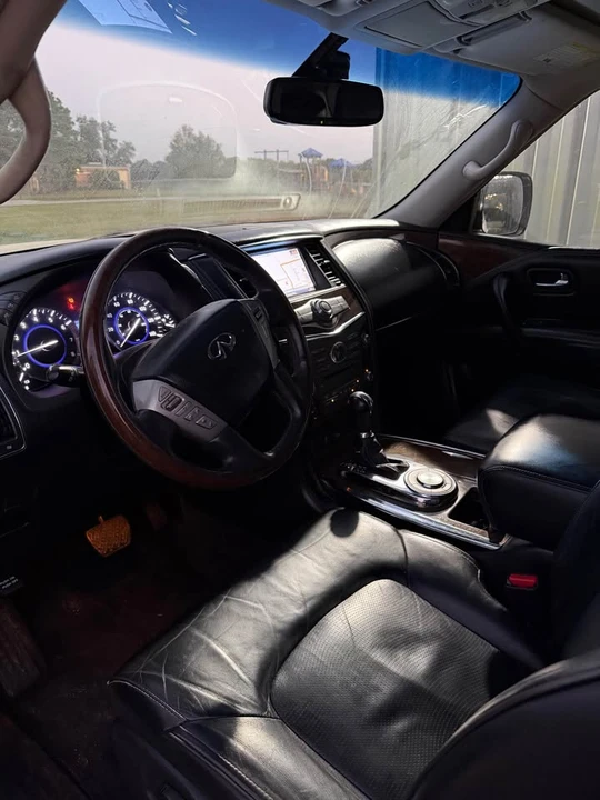 2017 Infiniti QX80 - Image 10 of 10