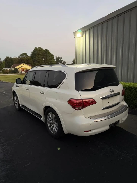 2017 Infiniti QX80 - Image 4 of 10