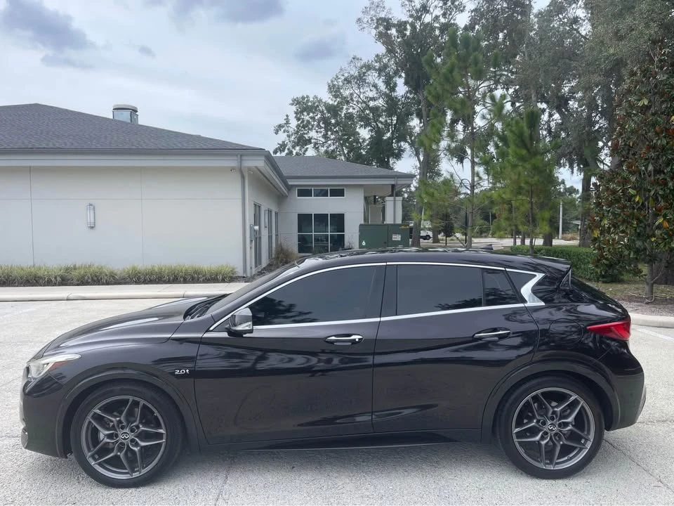 2017 Infiniti QX30 - Image 2 of 9