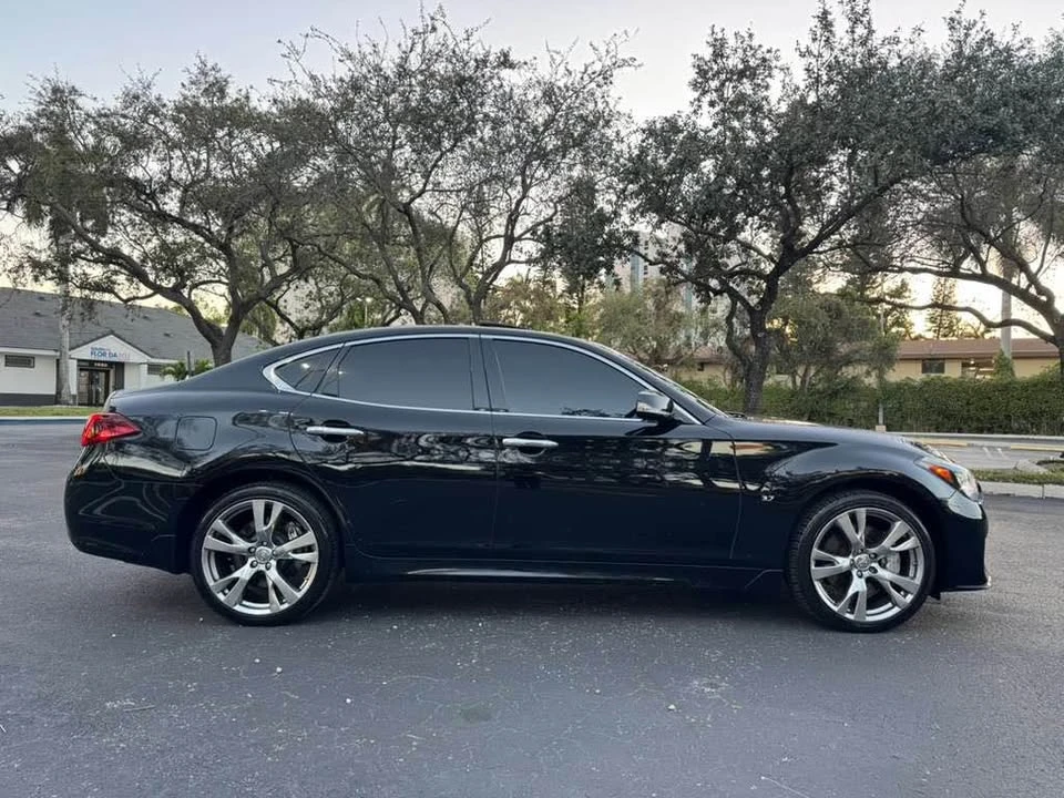 2017 Infiniti M/Q70 4th Gen - Image 5 of 18