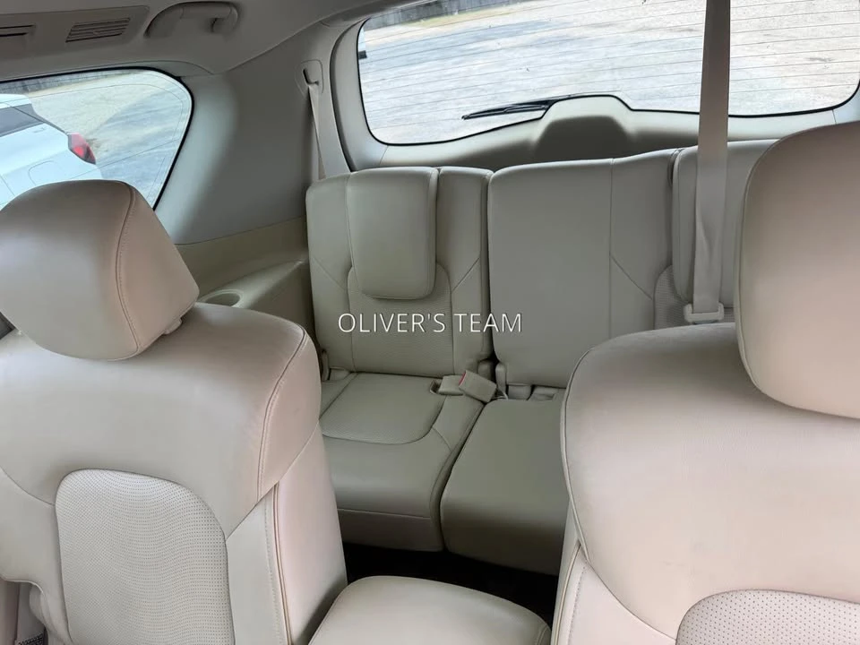 2017 Infiniti QX80 - Image 2 of 4
