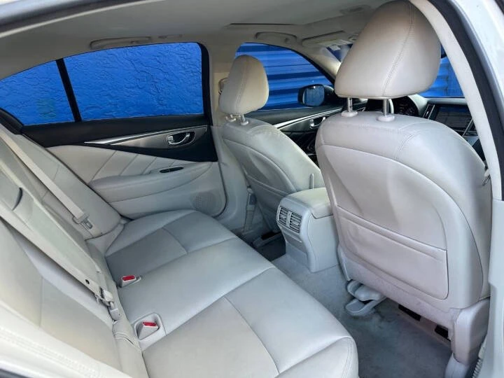 2017 Infiniti Q50 - Image 7 of 8