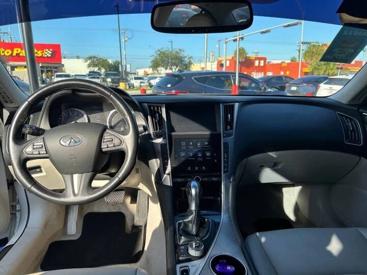 2017 Infiniti Q50 - Image 6 of 8