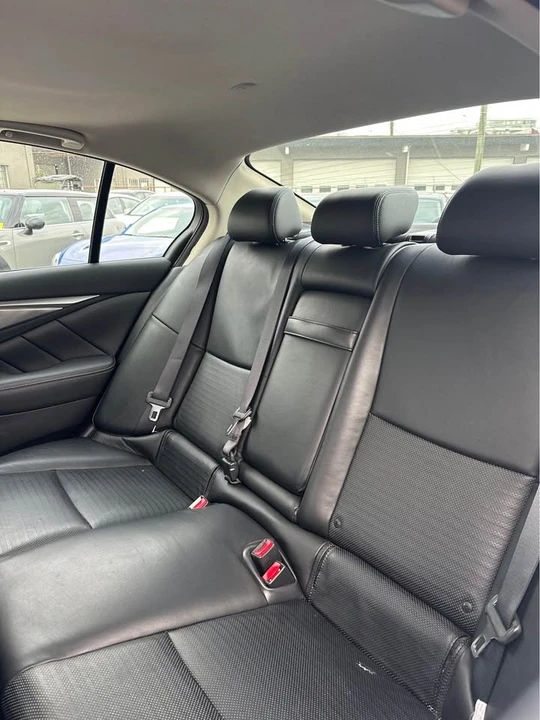 2017 Infiniti Q50 - Image 10 of 12