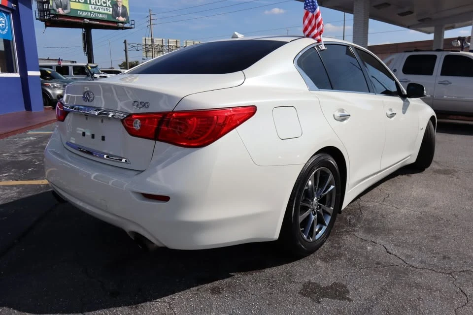 2017 Infiniti Q50 - Image 5 of 19