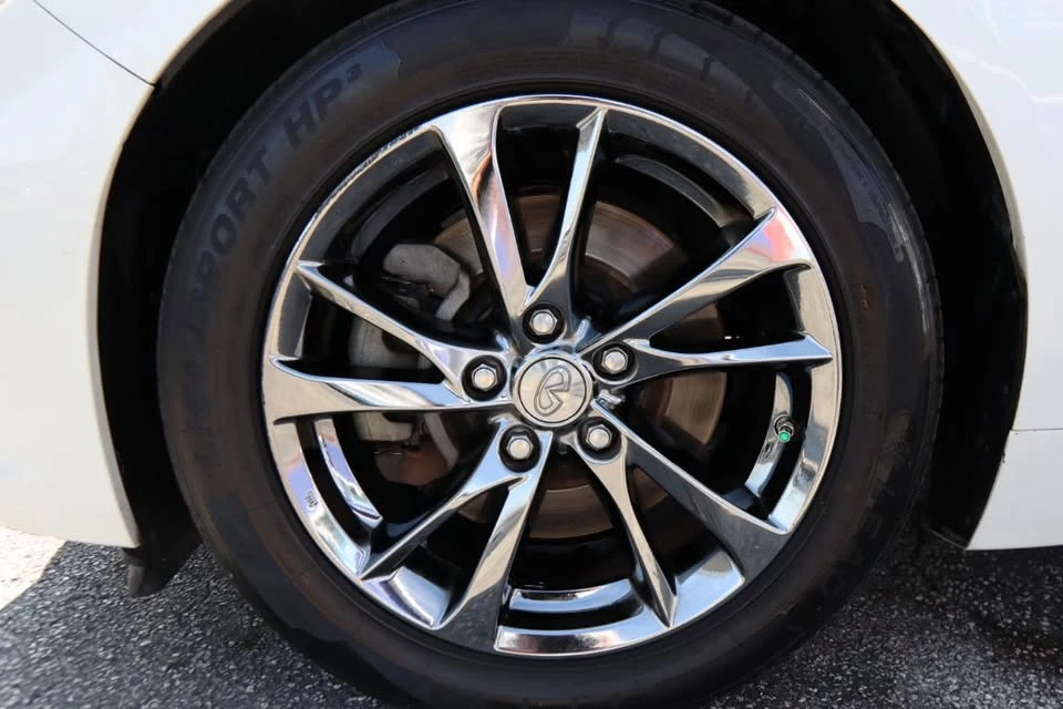 2017 Infiniti Q50 - Image 12 of 19