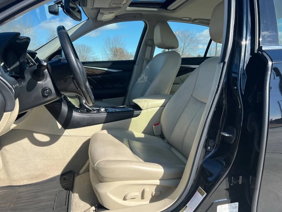 2017 Infiniti Q50 - Image 8 of 19