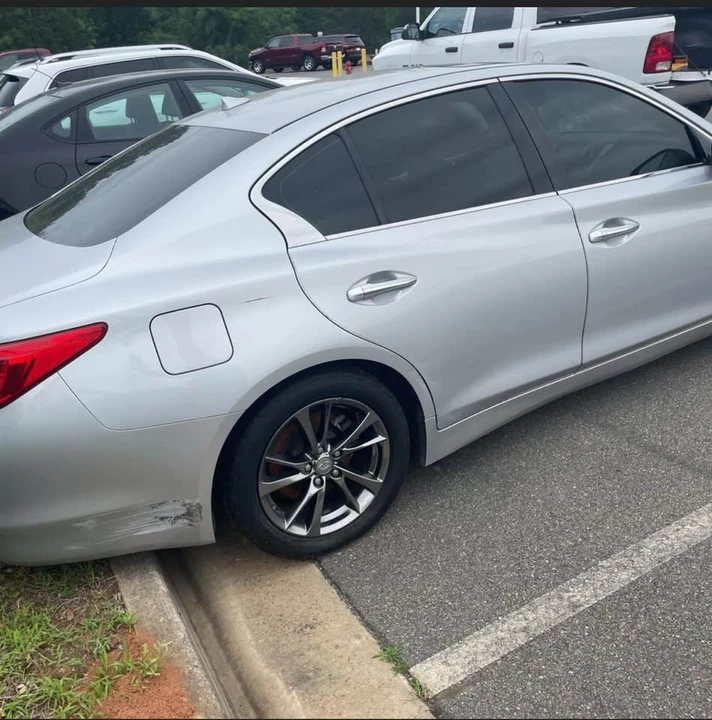 2017 Infiniti Q50 - Image 3 of 6