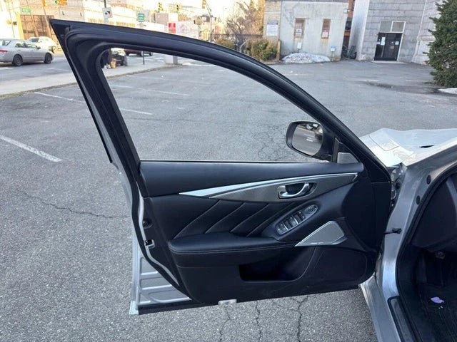 2017 Infiniti Q50 - Image 13 of 20