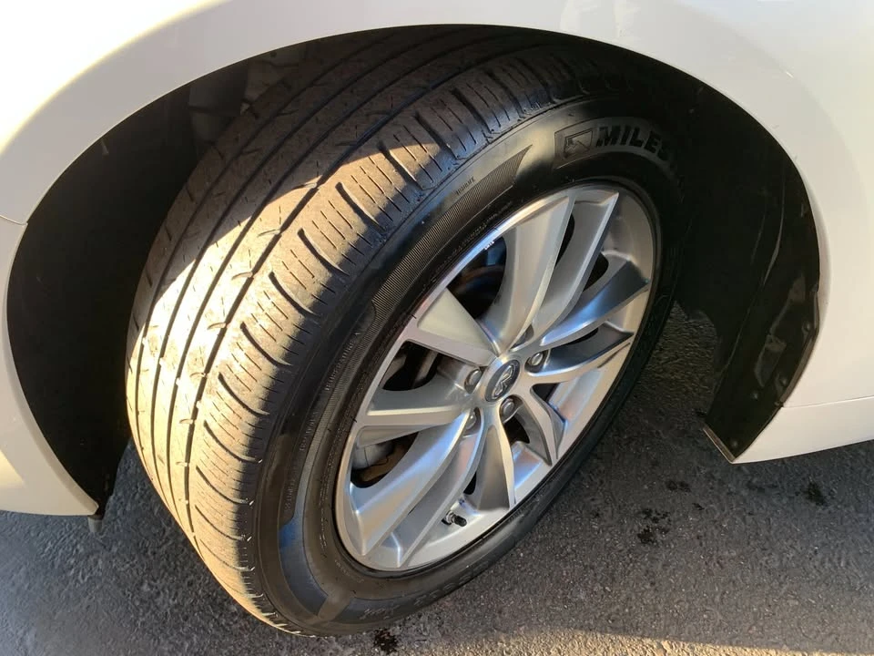 2017 Infiniti Q50 - Image 19 of 20