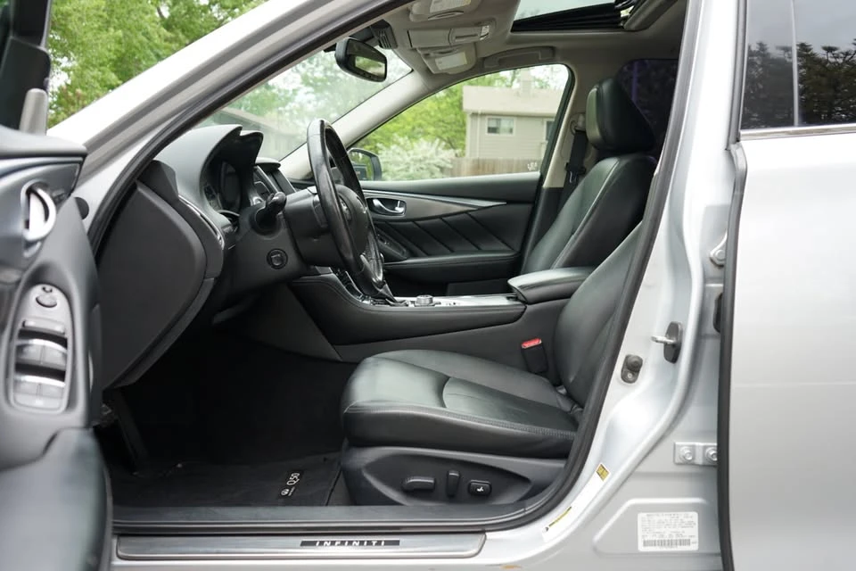 2017 Infiniti Q50 - Image 11 of 20