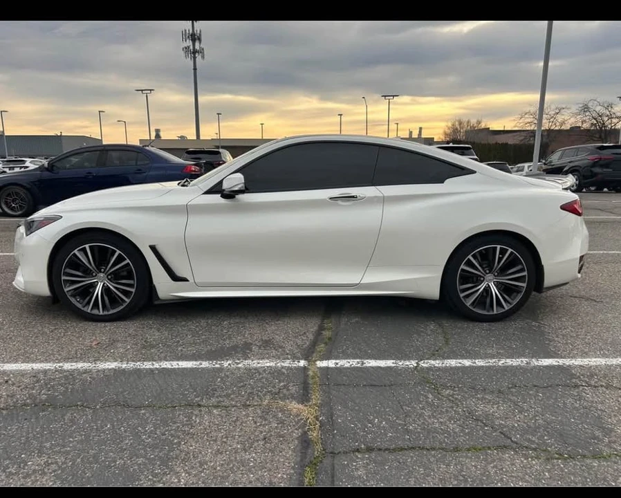 2017 Infiniti Q60 - Image 2 of 2