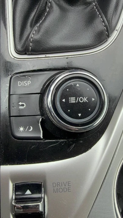 2017 Infiniti Q60 - Image 16 of 20