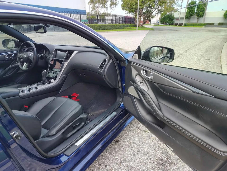 2017 Infiniti Q60 - Image 10 of 11