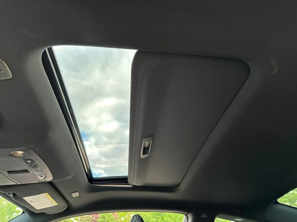 2017 Infiniti Q60 - Image 13 of 13